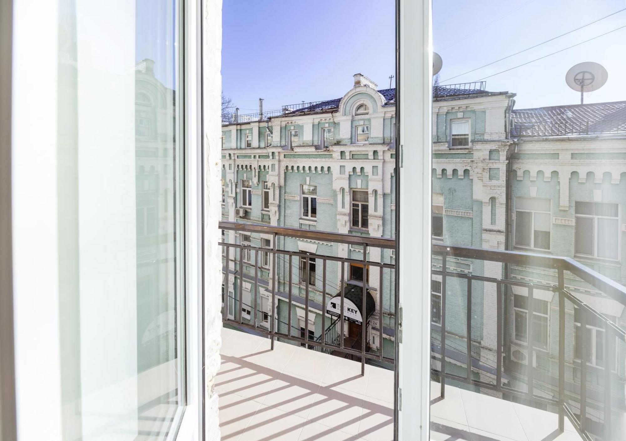 Apart Hotel Maidan Kiev Esterno foto